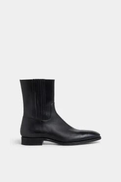 D2 Classic Flat Ankle Boot