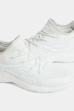 Fly Sneakers