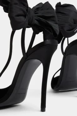 Take A Bow Pumps